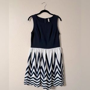 Xhilaration Large Blue and White Chevron Mini Sleeveless Dress